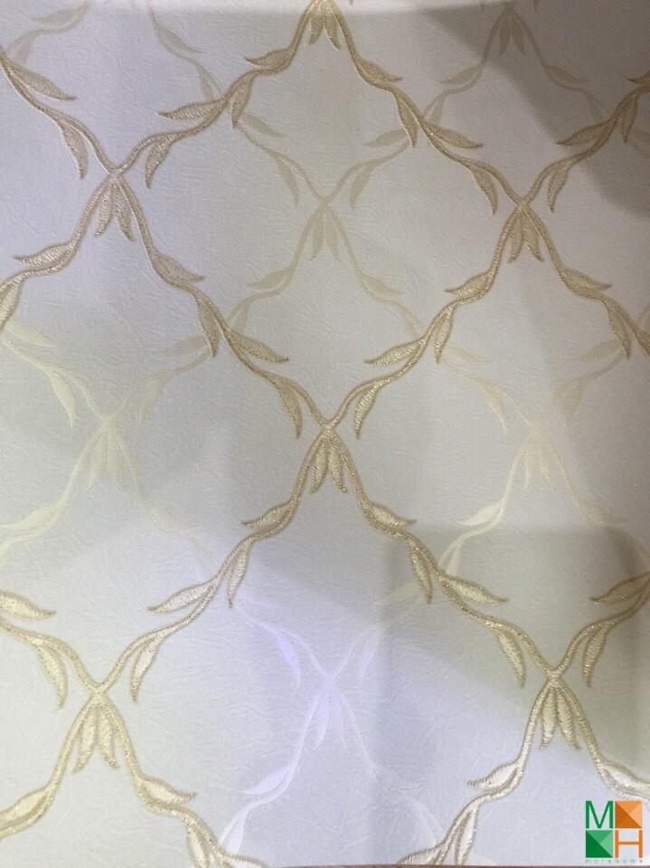 thi-cong-giay-dan-tuong-nguoi-menh-kim (5)